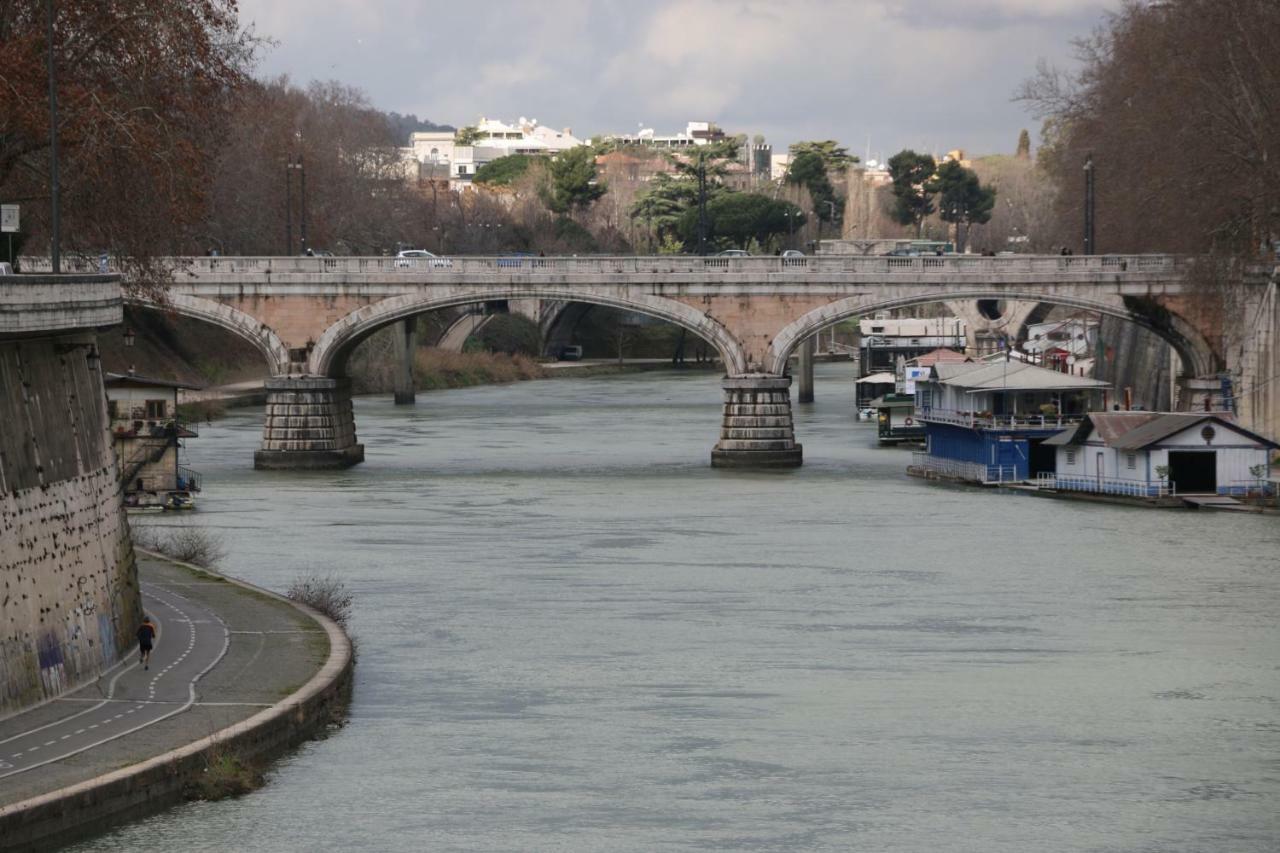 Roma Metro Furio Camillo Daire Dış mekan fotoğraf
